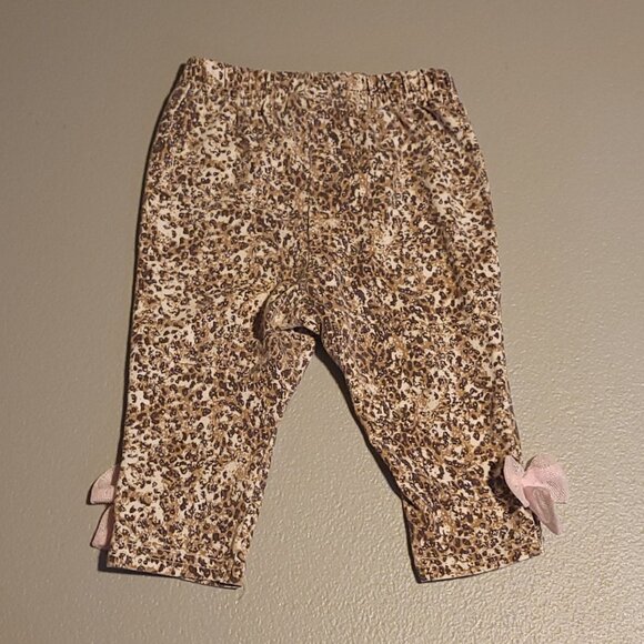 Duck Duck Goose Denim Colored Shirt & Leopard Print Leggings - Picture 9 of 10